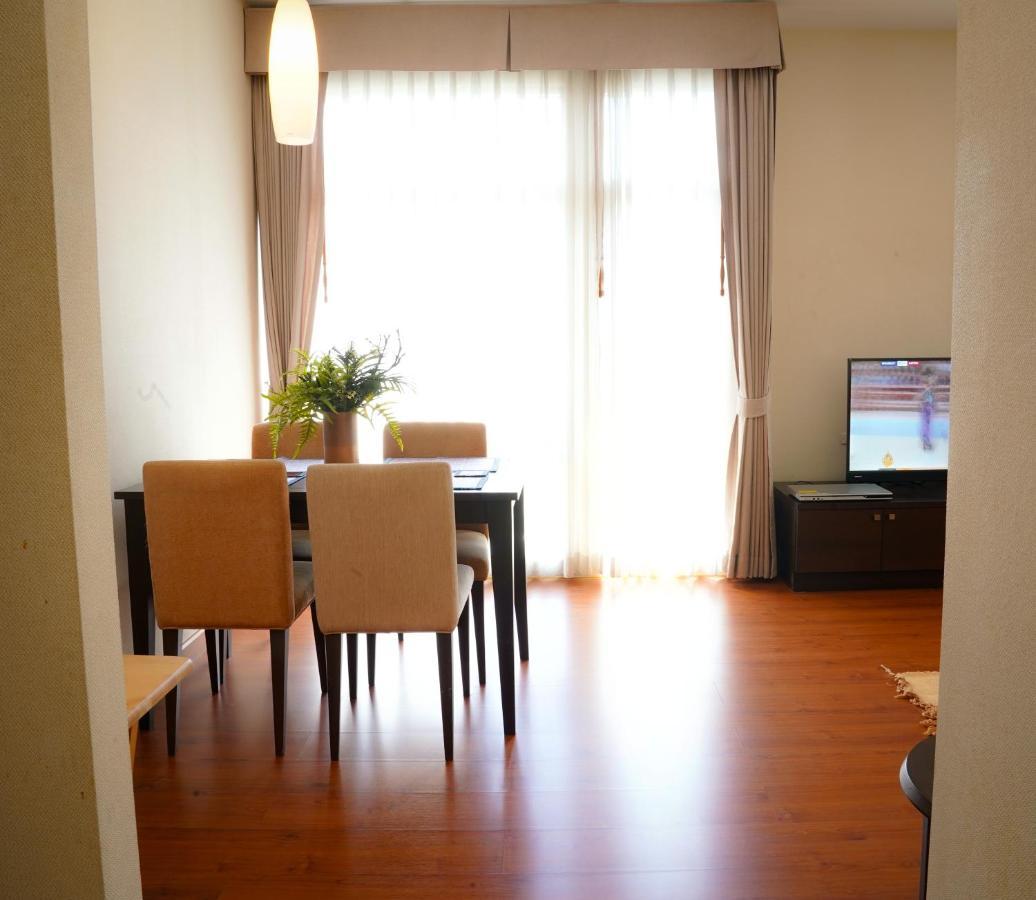 Siam Bright Suite Bangkok Exterior foto